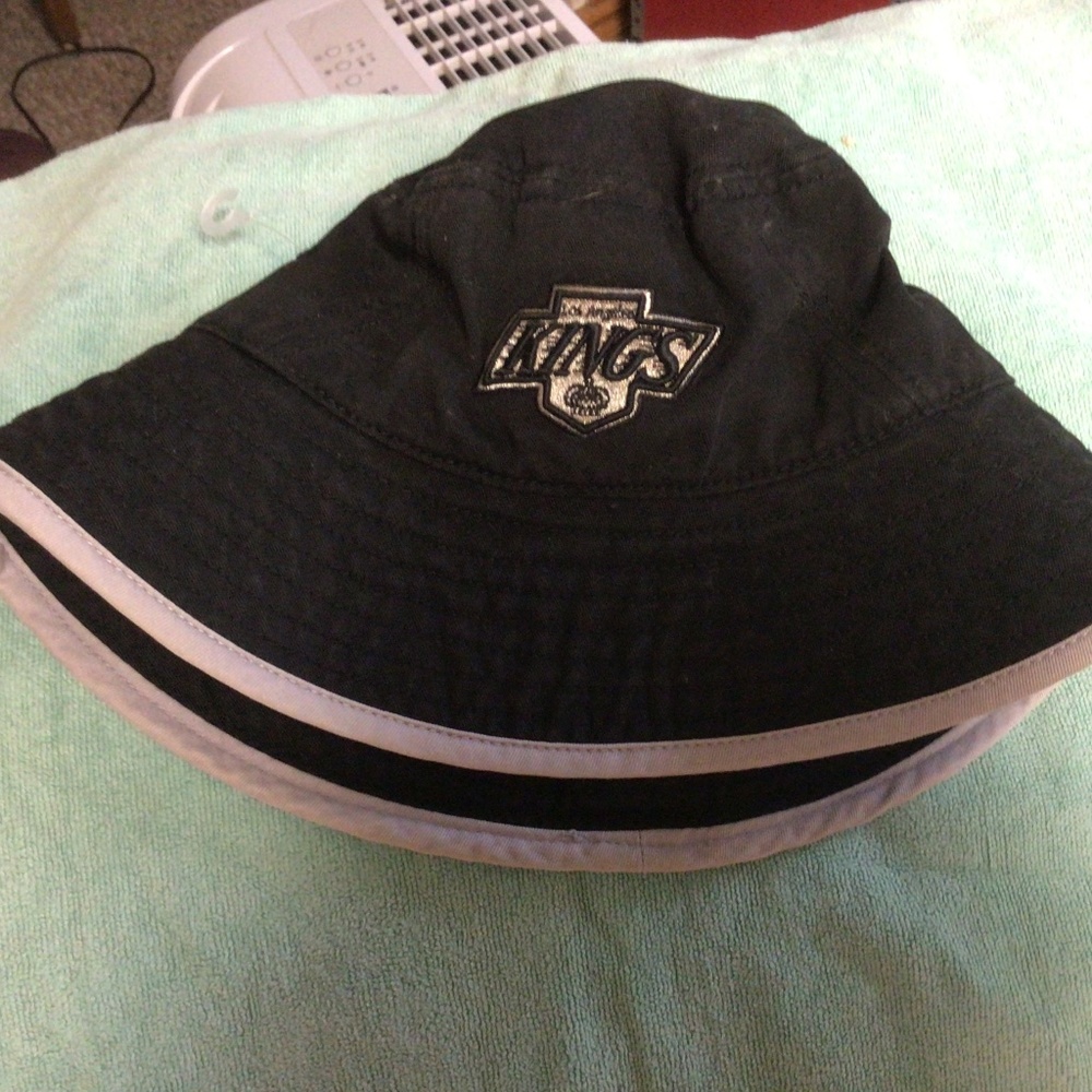 NHL LA KINGS bucket hat